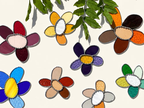 BLOOM handmade stained glass flower by Glasatelier Claire
